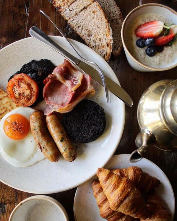 The Loch Lomond Arms Hotel Luss Eksteriør bilde